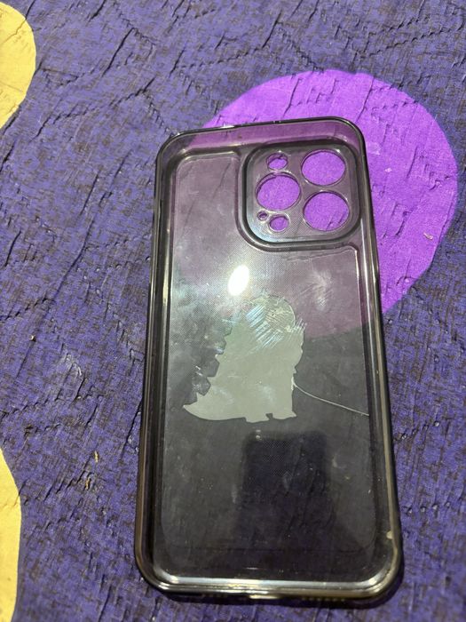 Vand 2 huse de 14 pro max si una de 15