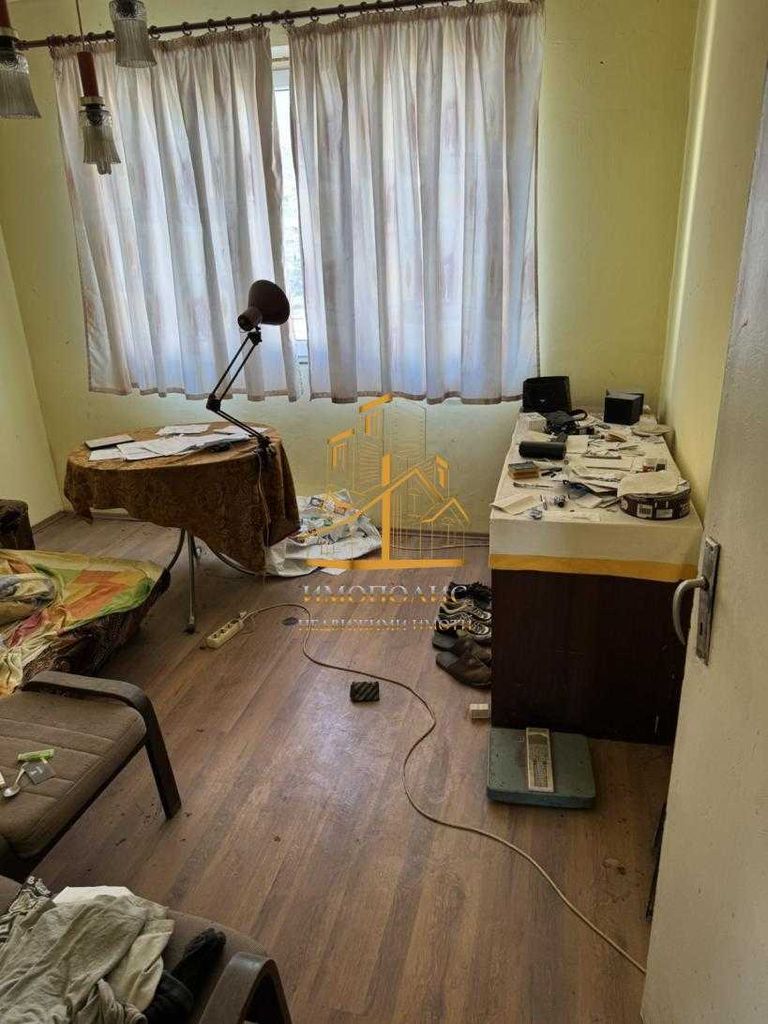 Продава се Четиристаен апартамент в Варна, Възраждане 1 - 110 кв.м за 1319 €/кв.м - Снимка #5