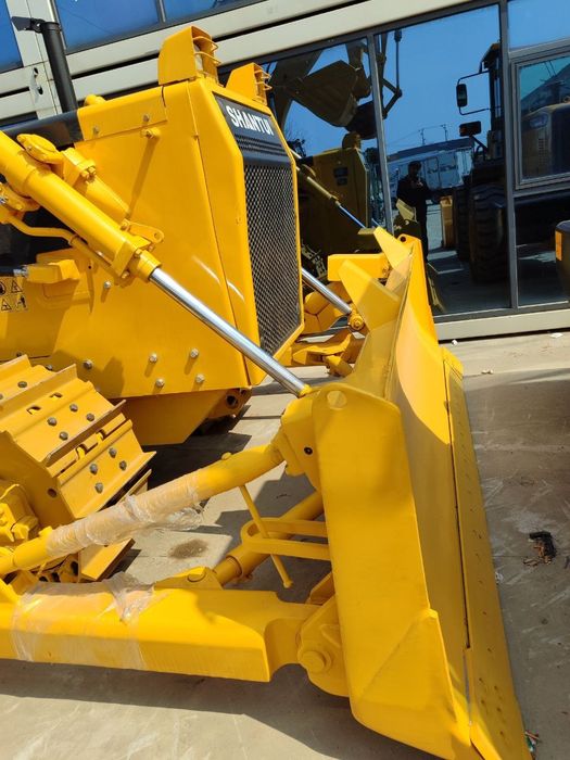 Bulduzer shantui sd16