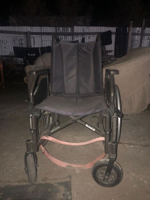 Продаю коляску инвалидную