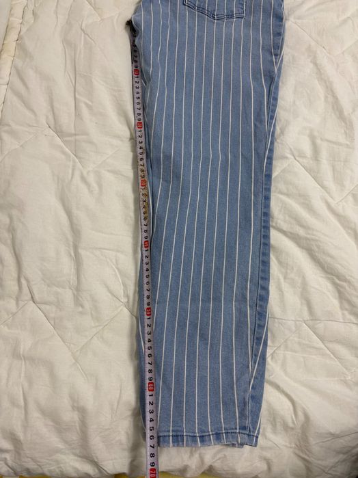 Blugi elastici de dama cu dungi