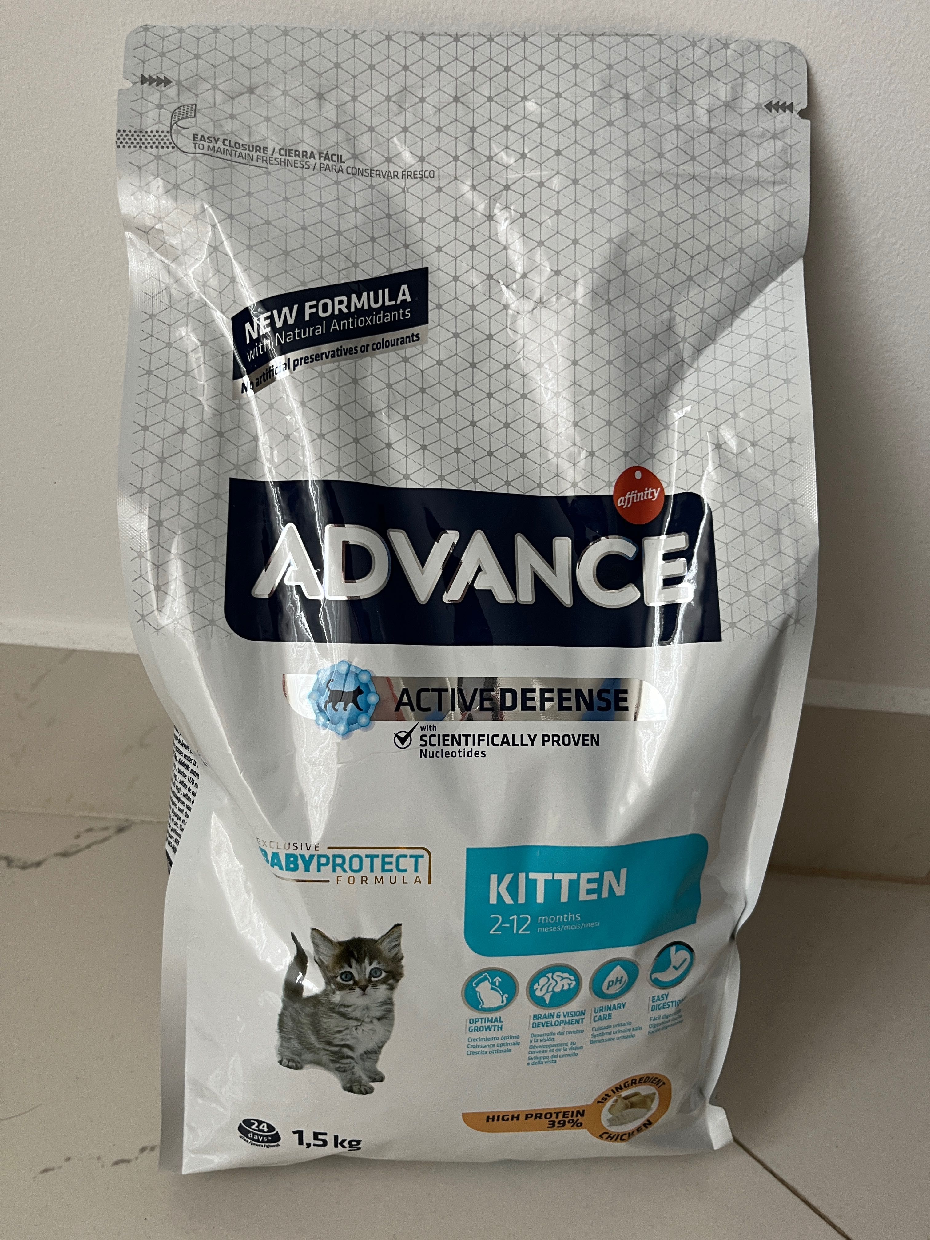 Hrana pisici Advance Kitten 2-12 luni