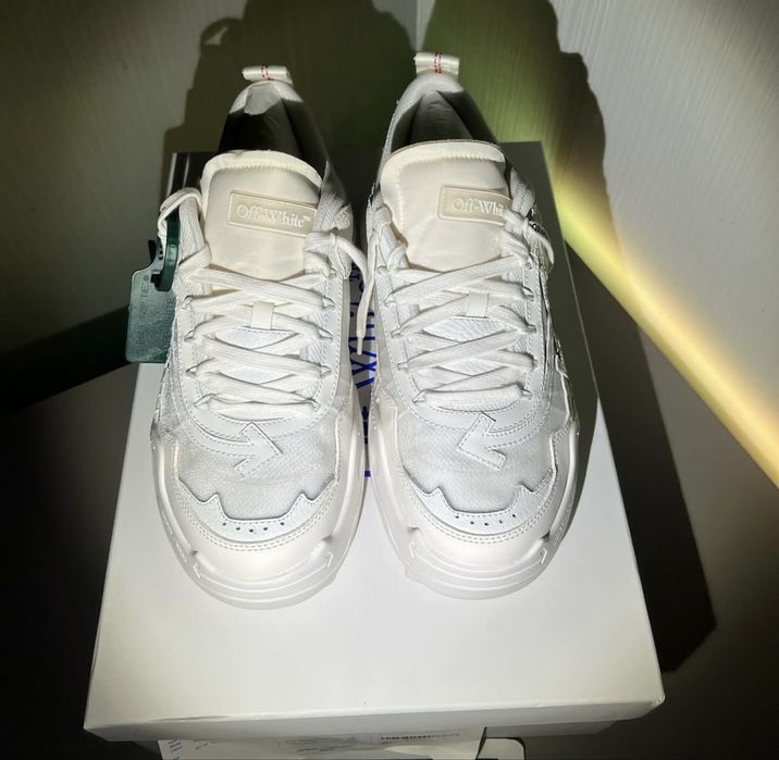 Adidasi off white out off off office