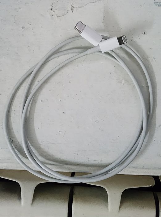 Iphone Zaryadchik simi