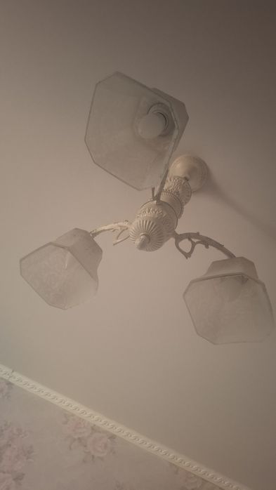 Люстра под старинный  стиль