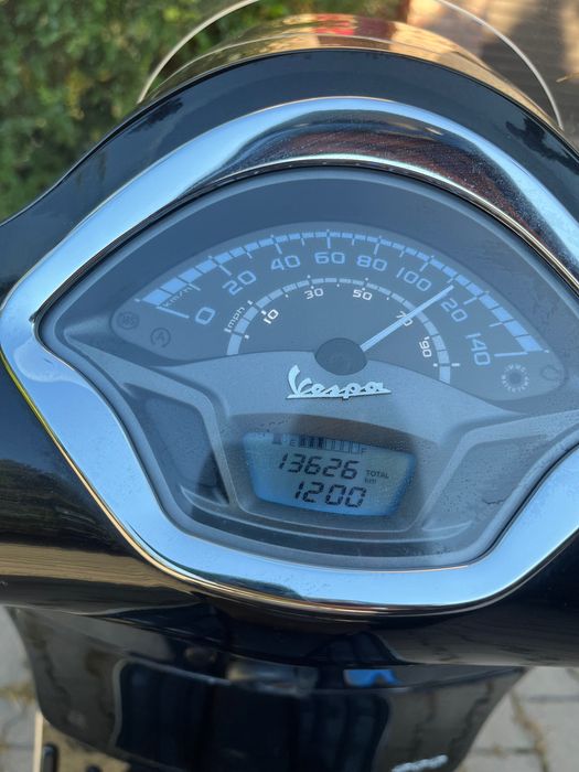 vespa 300 GTS abs