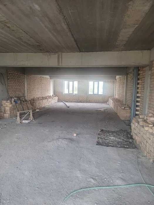 :Квартира в новостройке Лабзак 3/3/9 130м2 коробка ТЦ Ривера