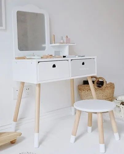 Играем в салон красоты MTR6553 Деревянный стол для макияжа