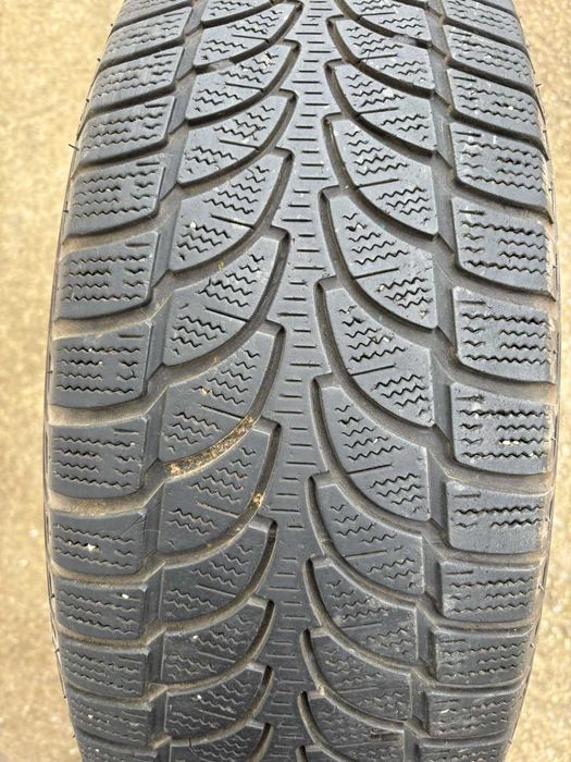 235/65 R 17 Bridgestone