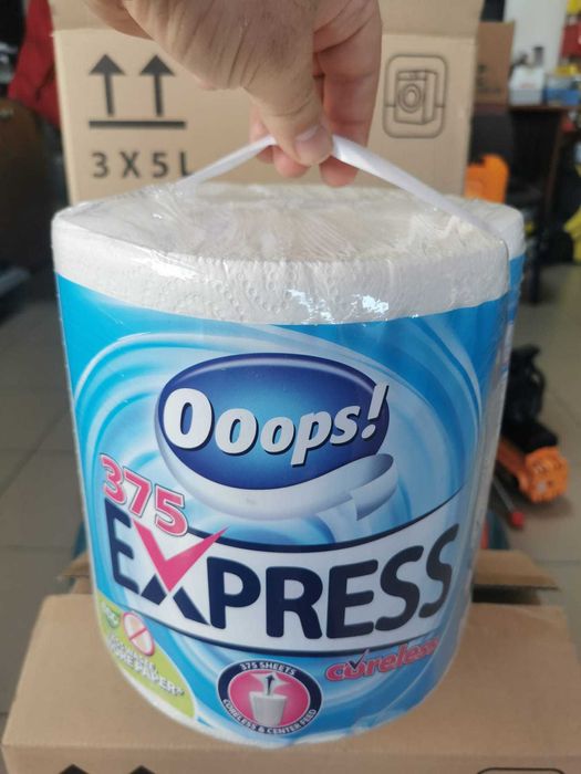 Bax 6 role prosop hartie Ooops, 2 straturi, 375 foi,calitate deosebita