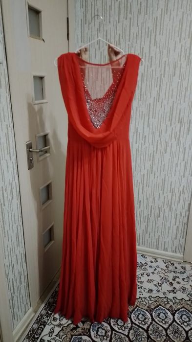 Продаются платья производства Турция