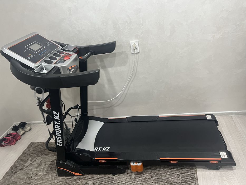 Продам беговую дорожку