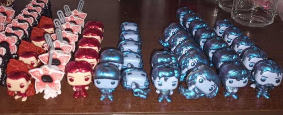 Фигурки Kinder Joy - Stranger Things / играчки