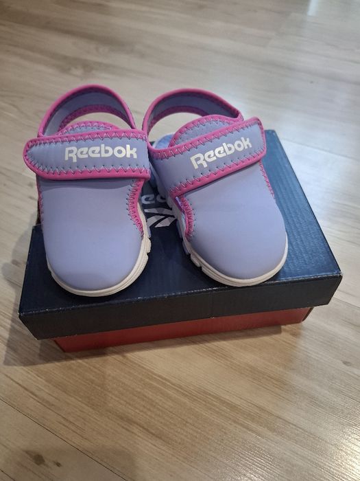 Сандали за момиче Reebok