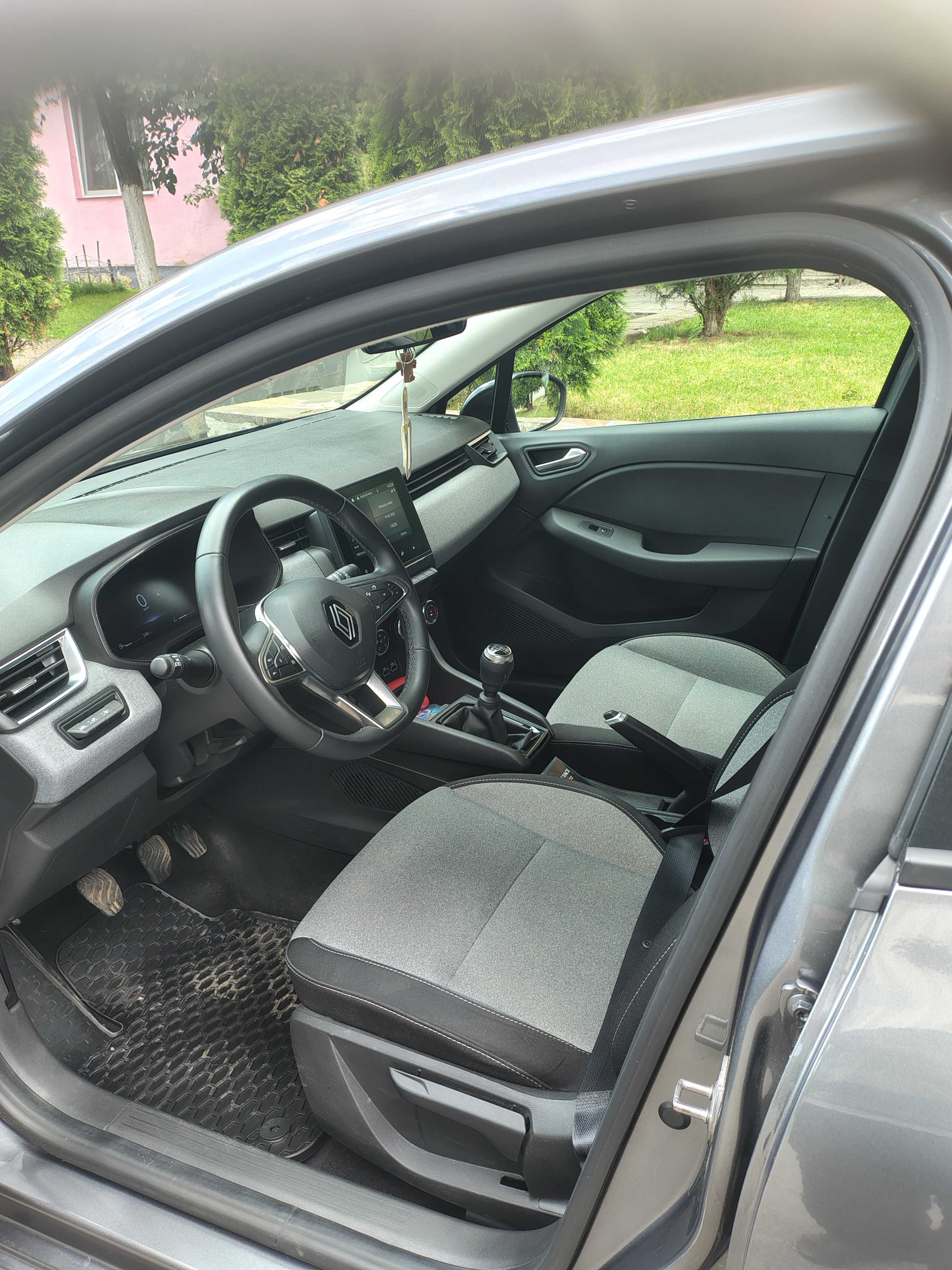 Renault clio v,1,5 diesel 2024