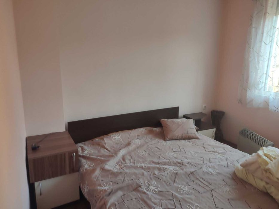 Tристаен апартамент - Център