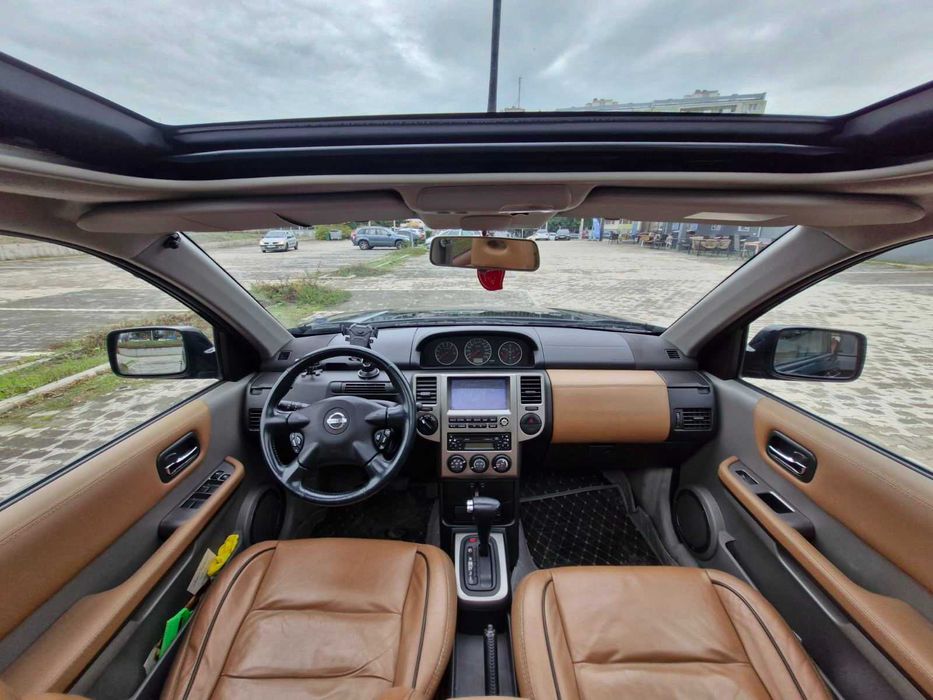Nissan X-trail 2.5 бензин