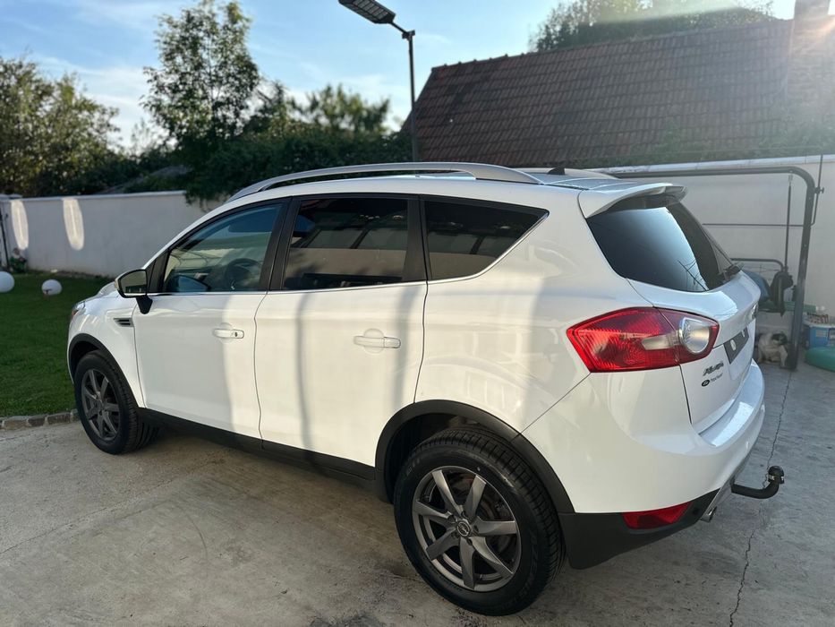 Ford Kuga 2.0 TDCI 4x4 / 140 CP Navi/Camera/Piele/Textil