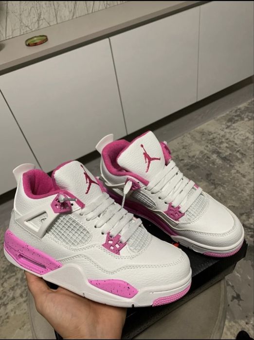 !SALE! Jordan 4 pink