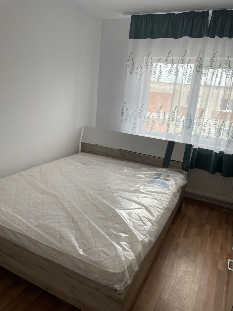 Apartament 3 camere decomandat Zona Bucovina, langa Giovana.