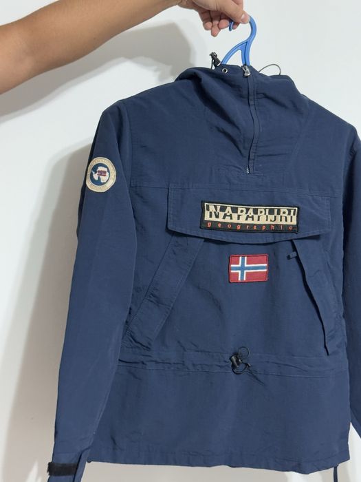 Napapijri куртка (анорак), размер м, (напапири) оригинал