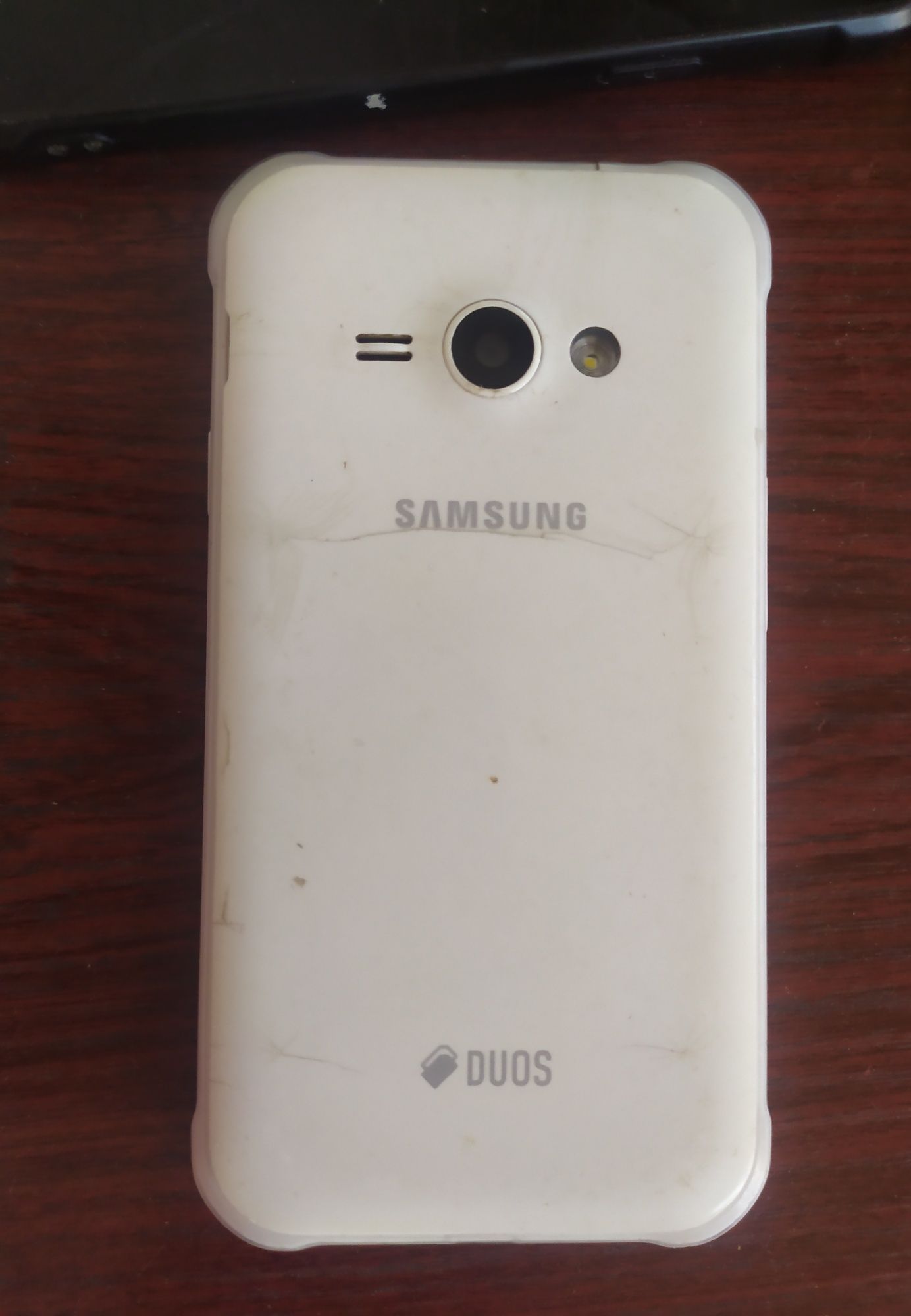 Samsung galaxy j1ace