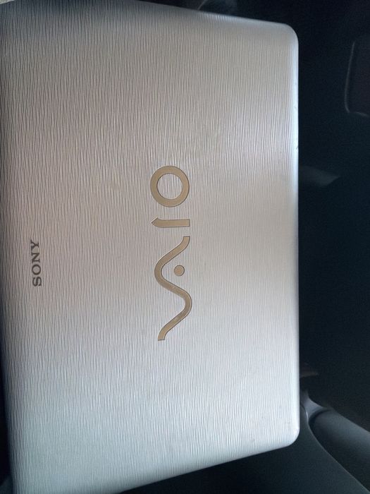 Продам ноутбук, нужен ремонт или на запчасти