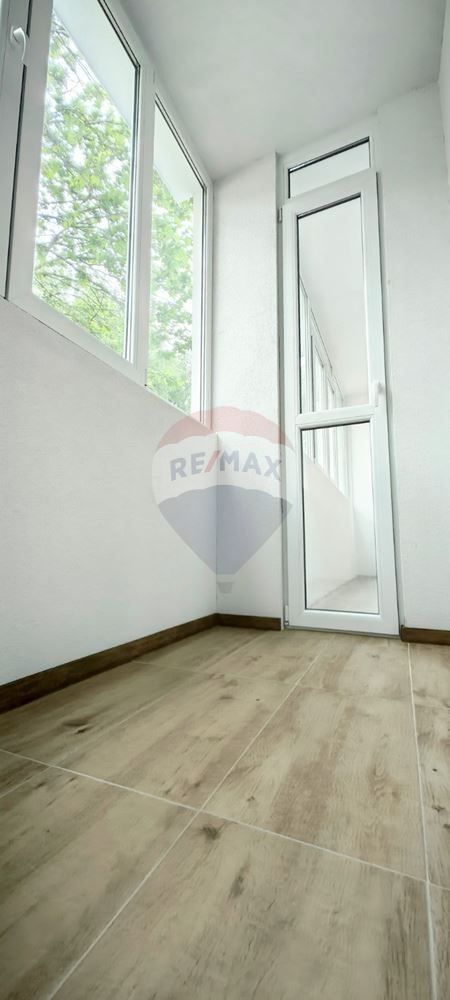 Продава се Тристаен апартамент в Варна, Владислав Варненчик - 55 кв.м за 2290 €/кв.м - Снимка #10