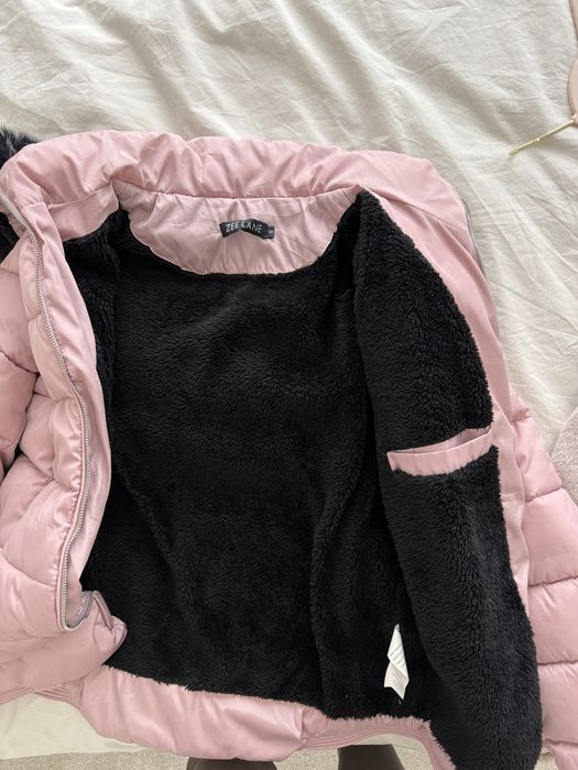 Зимно вталено розово яке с качулка и коланче
