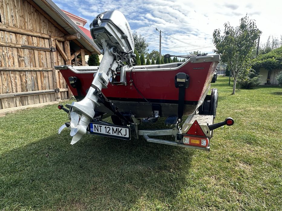 Barca aluminiu Motocraft SF490T, peridoc si motor.