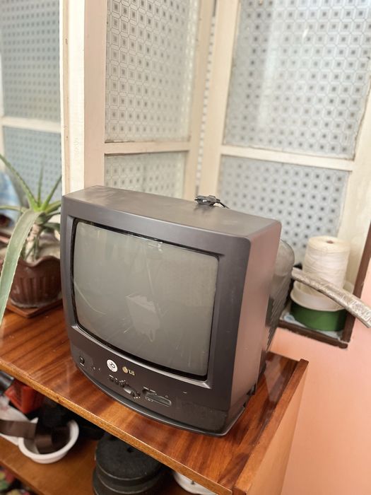 Телевизор
