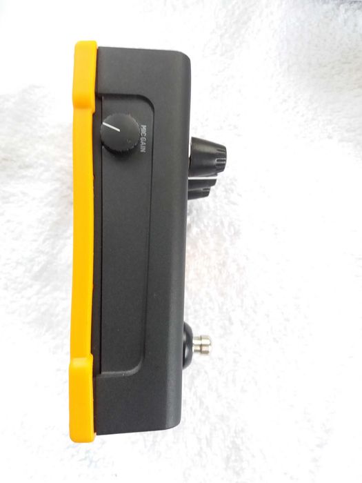 Вокален процесор за ефекти TC-Helicon VoiceTone E1 (ехо)