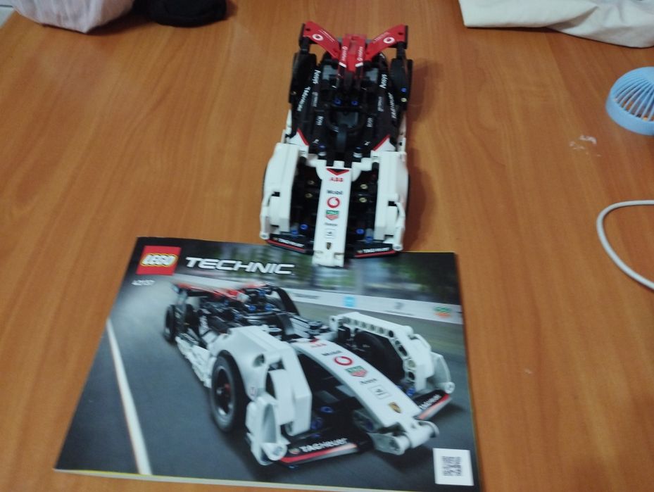 Лего техник  с инструкции без корби с зовода все детали на месте