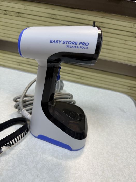 Вертикална парна ютия Russell Hobbs