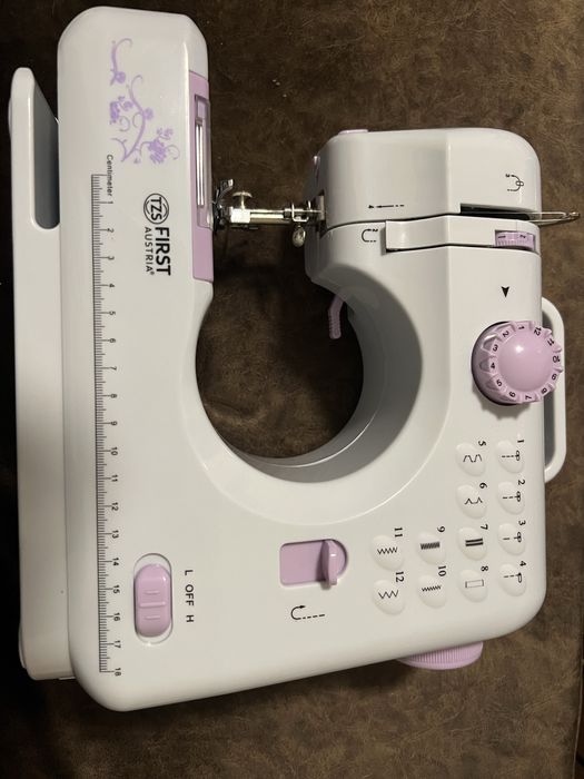 Машина за шиене TZS First Austria FA-5700-2