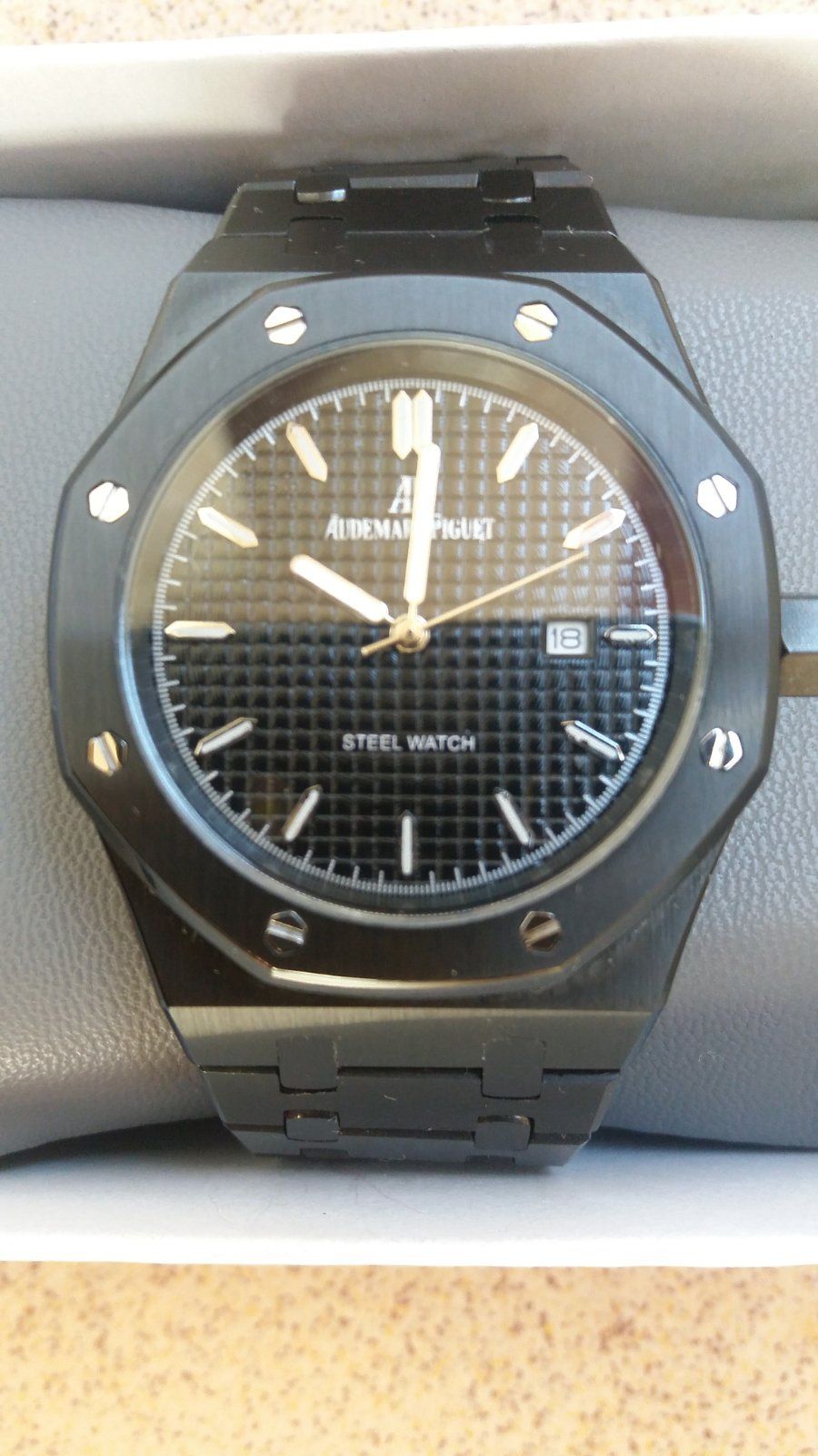 Часовник Audemars Pigue