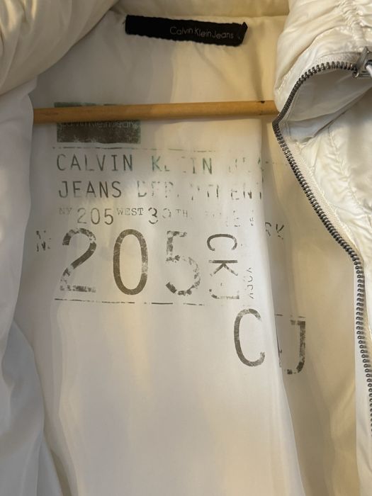Пухено дамско яке Calvin Klein