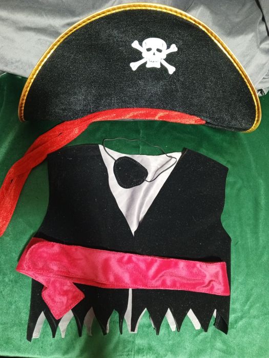 Костюм пирата, 4 предмета, шляпа, жилет, повязка на глаз и на пояс