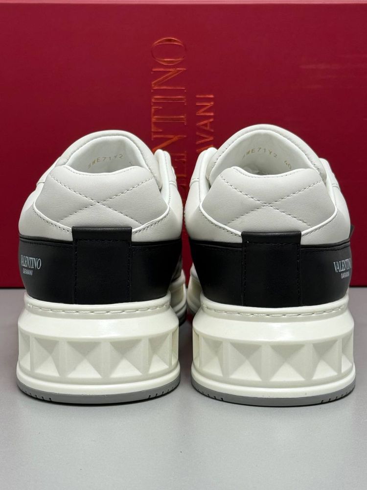 Adidasi Valentino One Stud premium full box 40-4(
