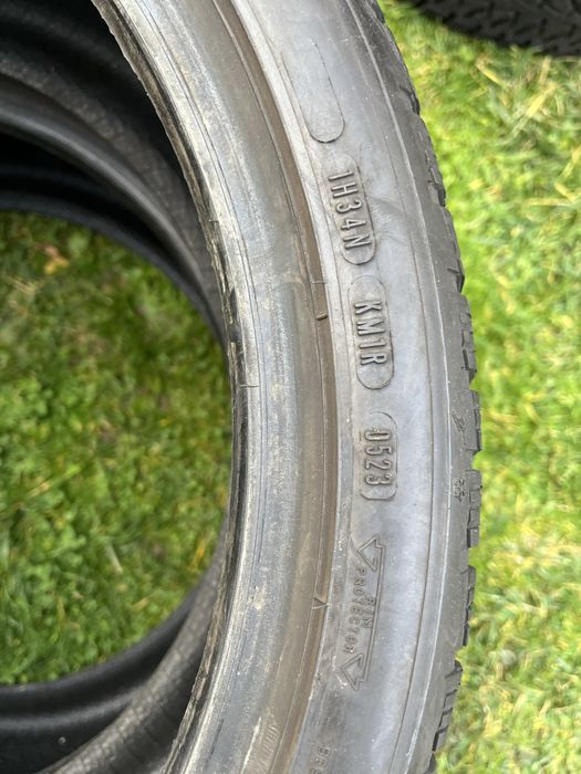 2бр 245/35/19 ЗИМНИ ГУМИ Goodyear Ultra Grip 23ДОТ НОВИ