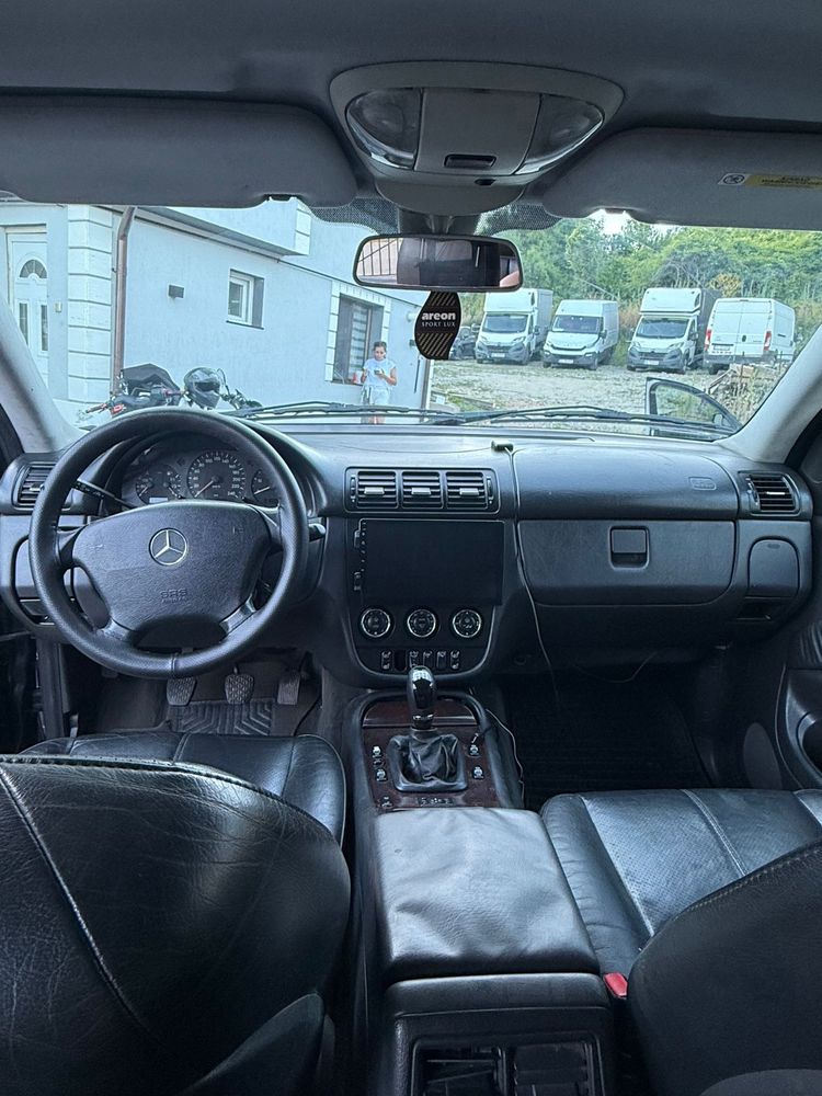 Mercedes ML270 cdi Manual 3,5t remorcabil