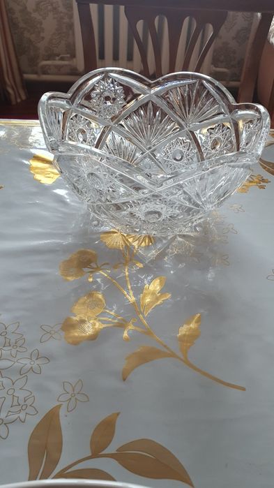 Продам вазу для фруктов хрустальная