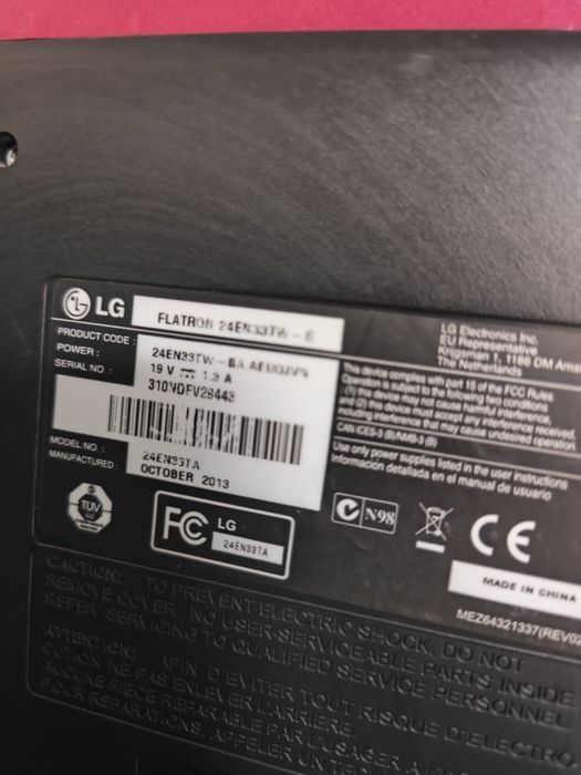 Monitor LG 24 dyum sotiladi