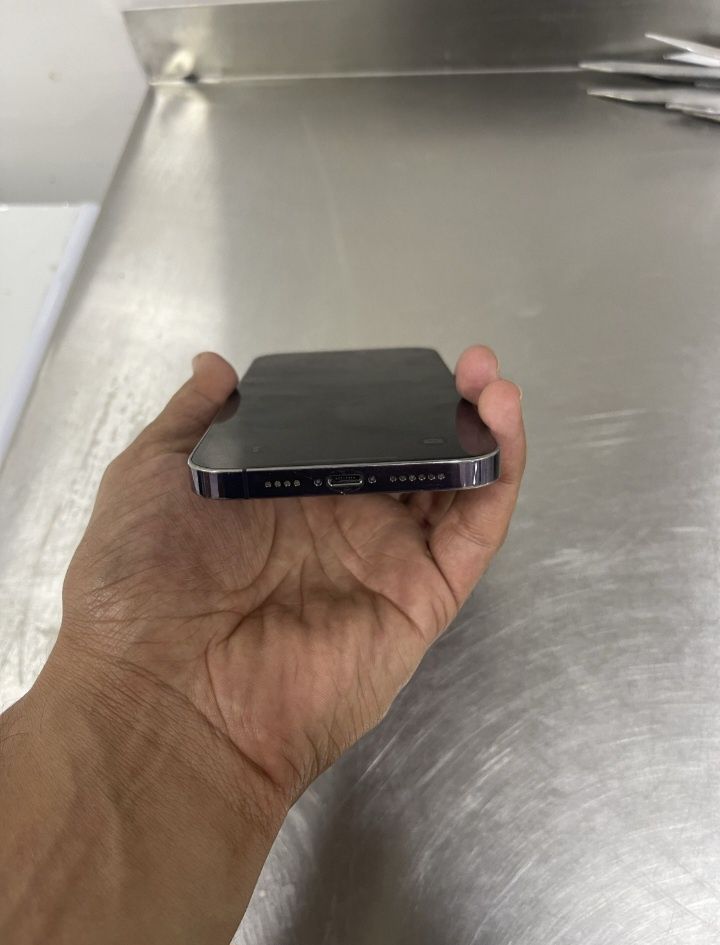 IPhone 14 pro max в идеальном состоянии