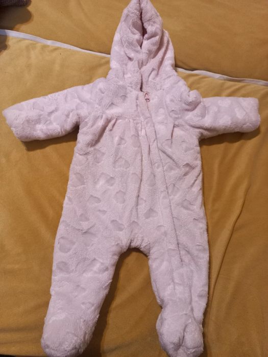 Продам детский комбинезон и куртку