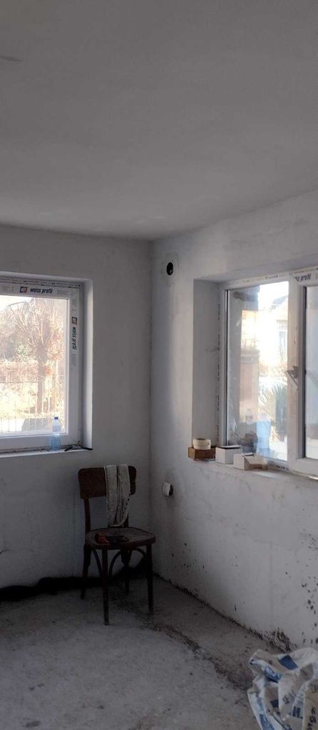 Продава се Етаж от къща в Стамболийски - 90 кв.м за 1000 €/кв.м - Снимка #1