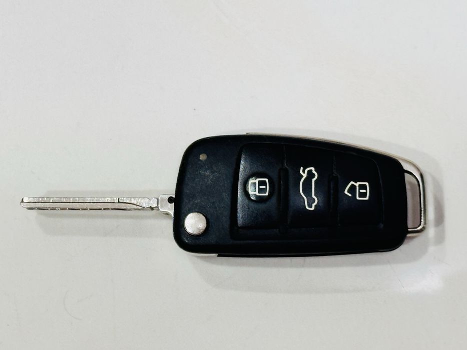 Ключове за Audi оригинални с платка