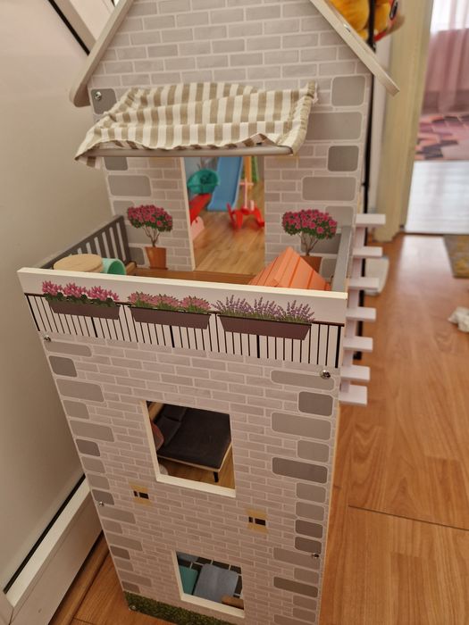 Casuta papusi nefolosita!