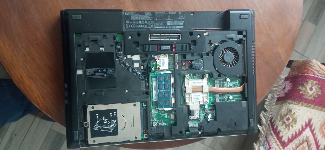 Laptop HP Elitebook 8570p, i5 3210M, hdd 250Gb, Ram 8Gb DDR3