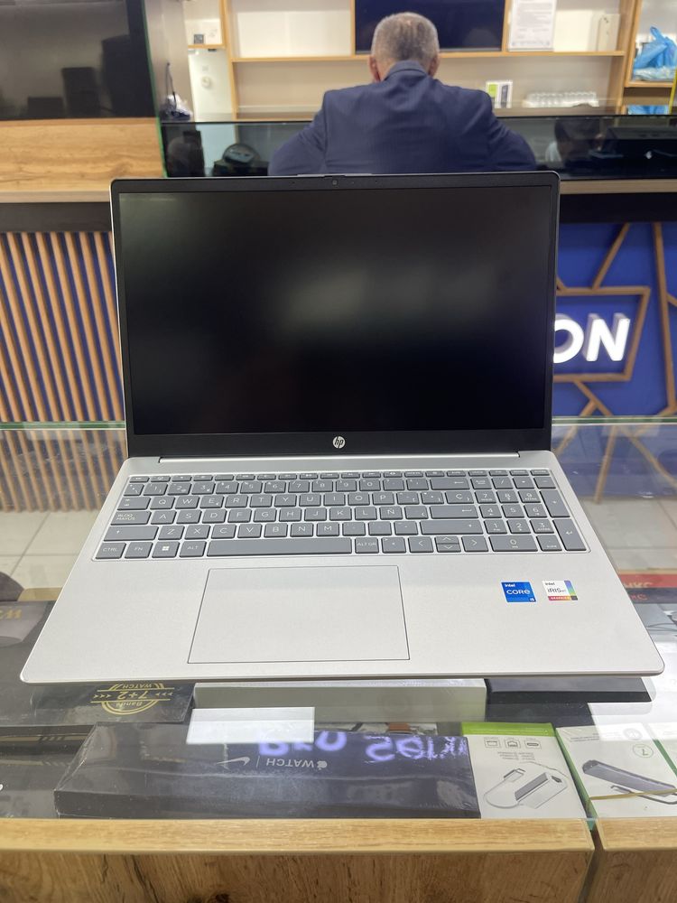 Hp Laptop 15-FD0069NS